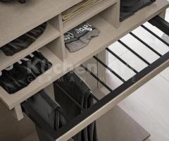 Dressing d’angle avec armoire double face et portes coulissantes en verre - 5