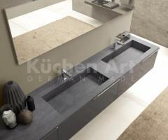 Salle de Bains Design avec Double Vasque Intégrée, Plan en Grès Antracite et finitions métal laqué - 3