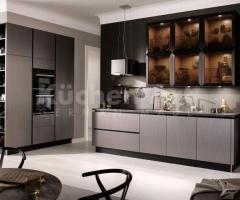 Cuisine Blanc Polaire | Élégance Spacieuse & Design Lumineux